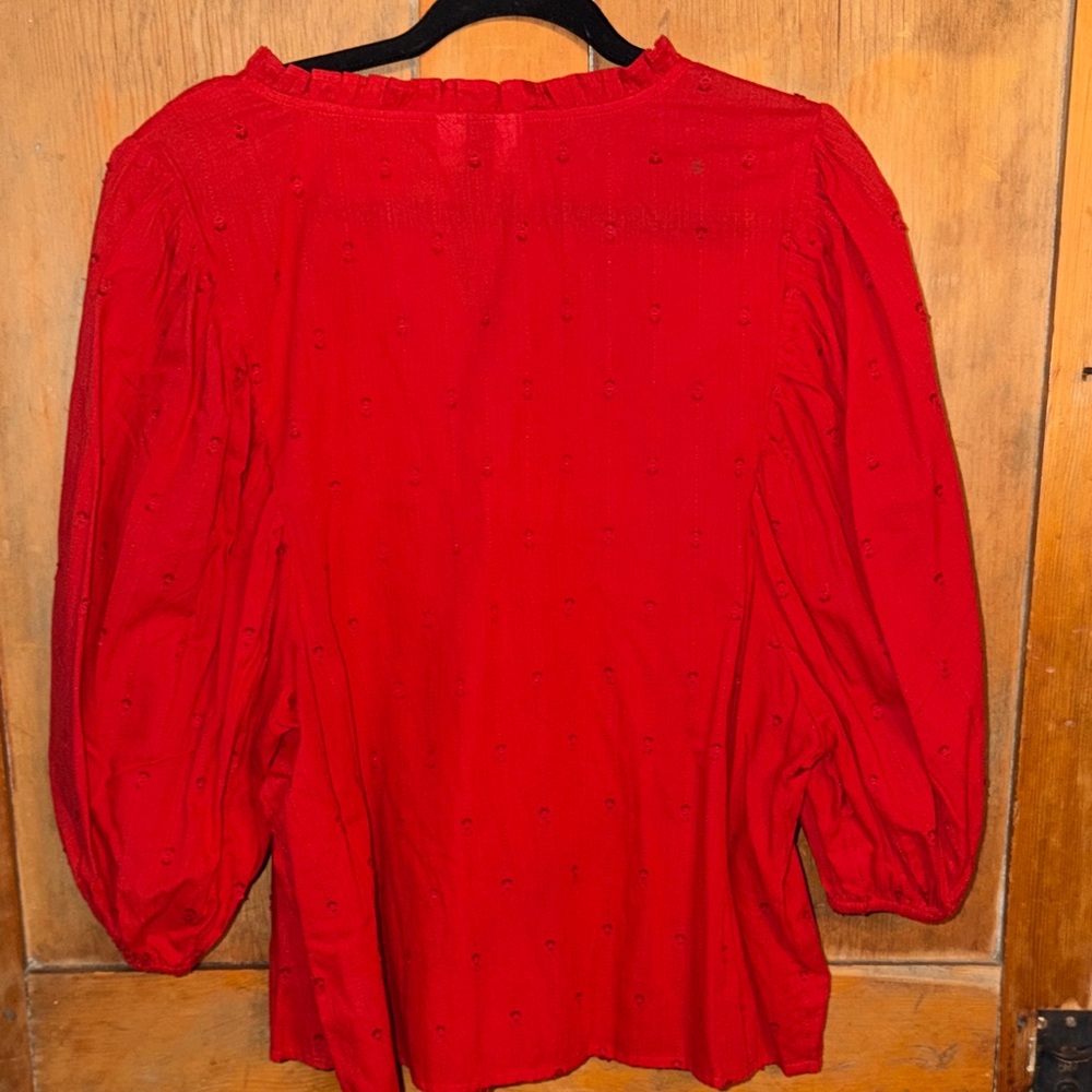 Women's Universal Threads Red Tunic Blouse with smocked front & 3/4 sleeves - Picture 4 of 4